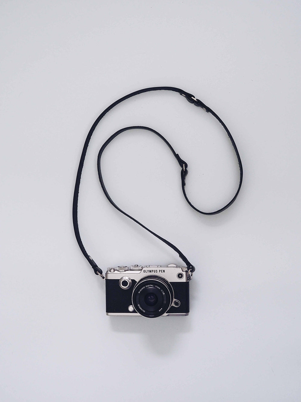 Gertrude Camera Strap - Black}