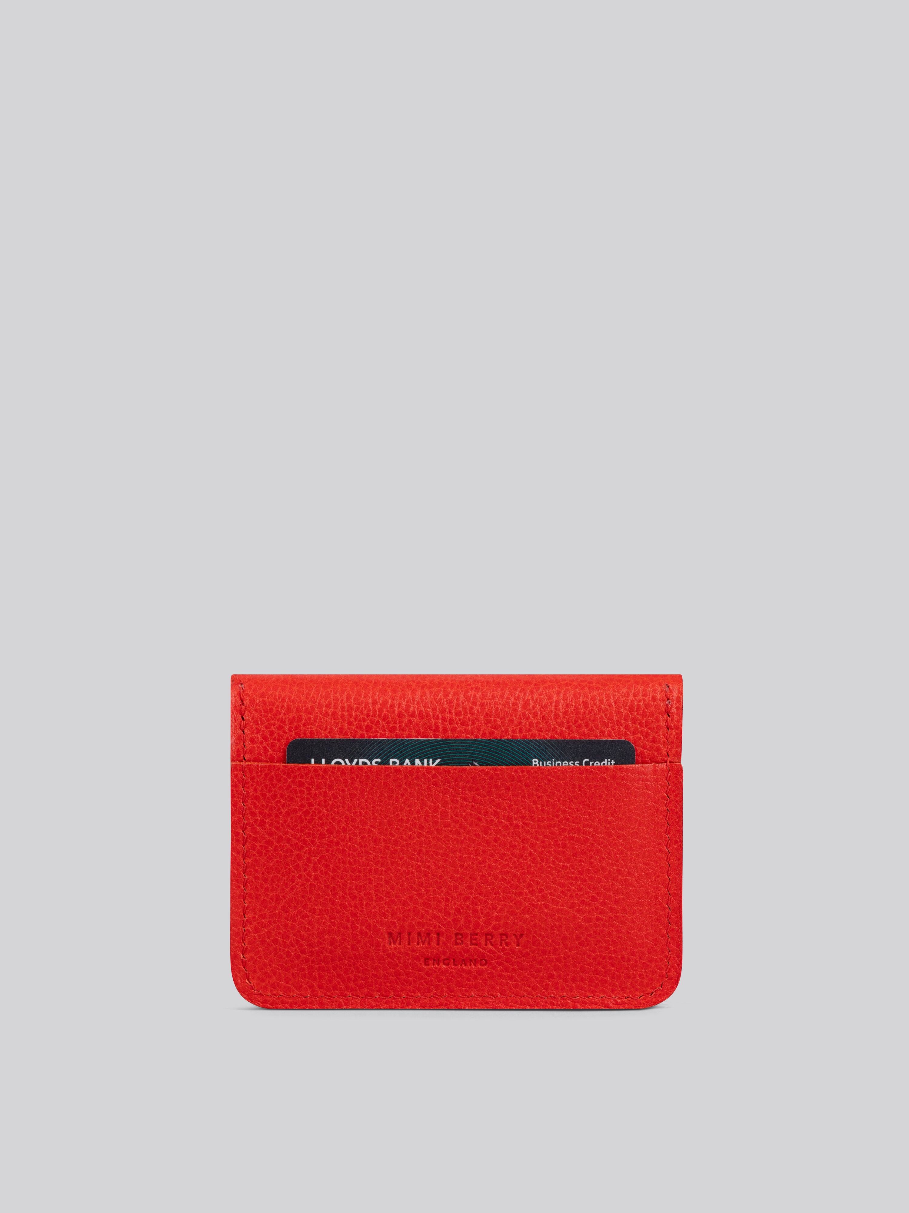 Dolly - Grainy Red