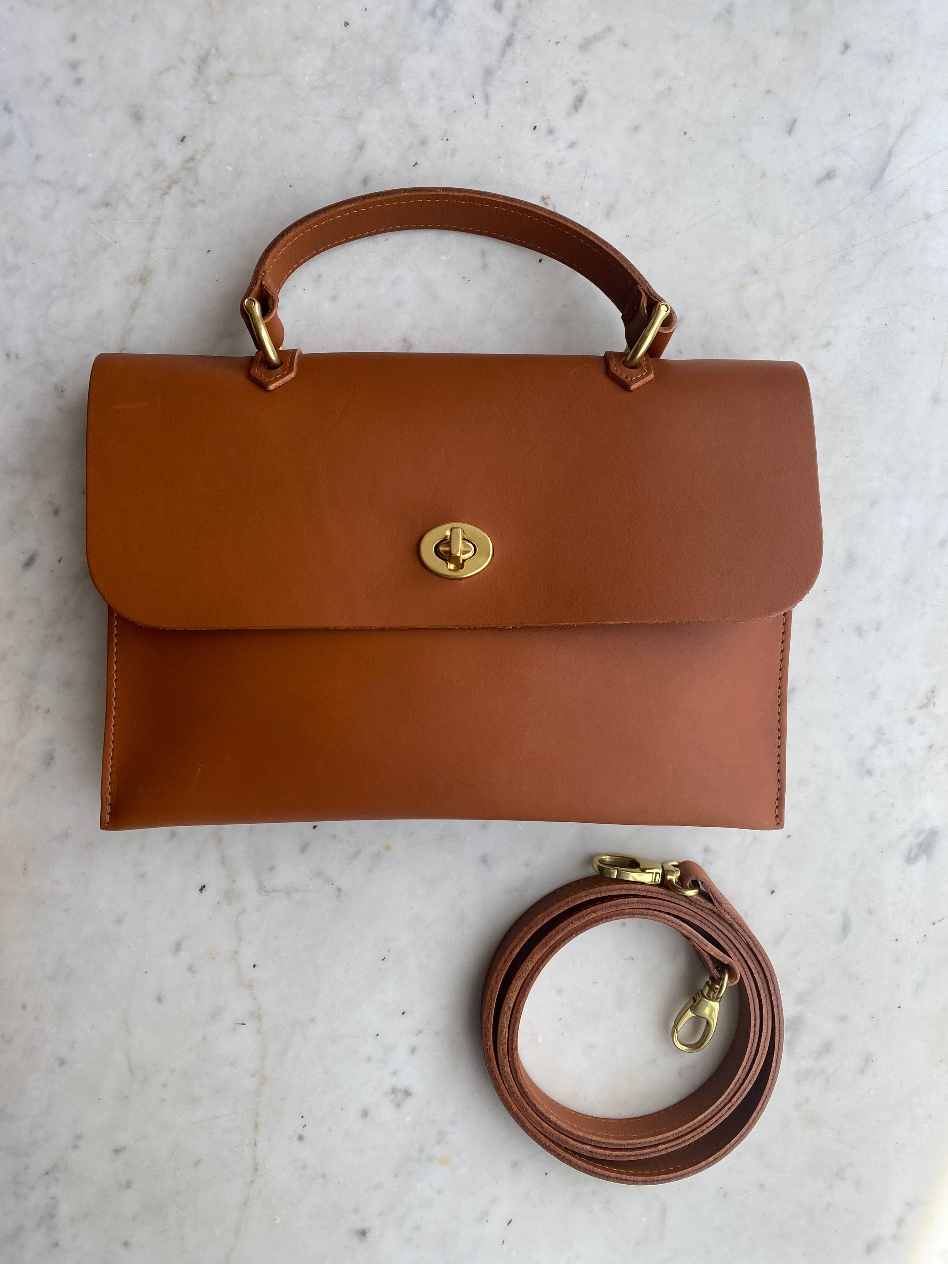 Hebe - Tan - Single Flap