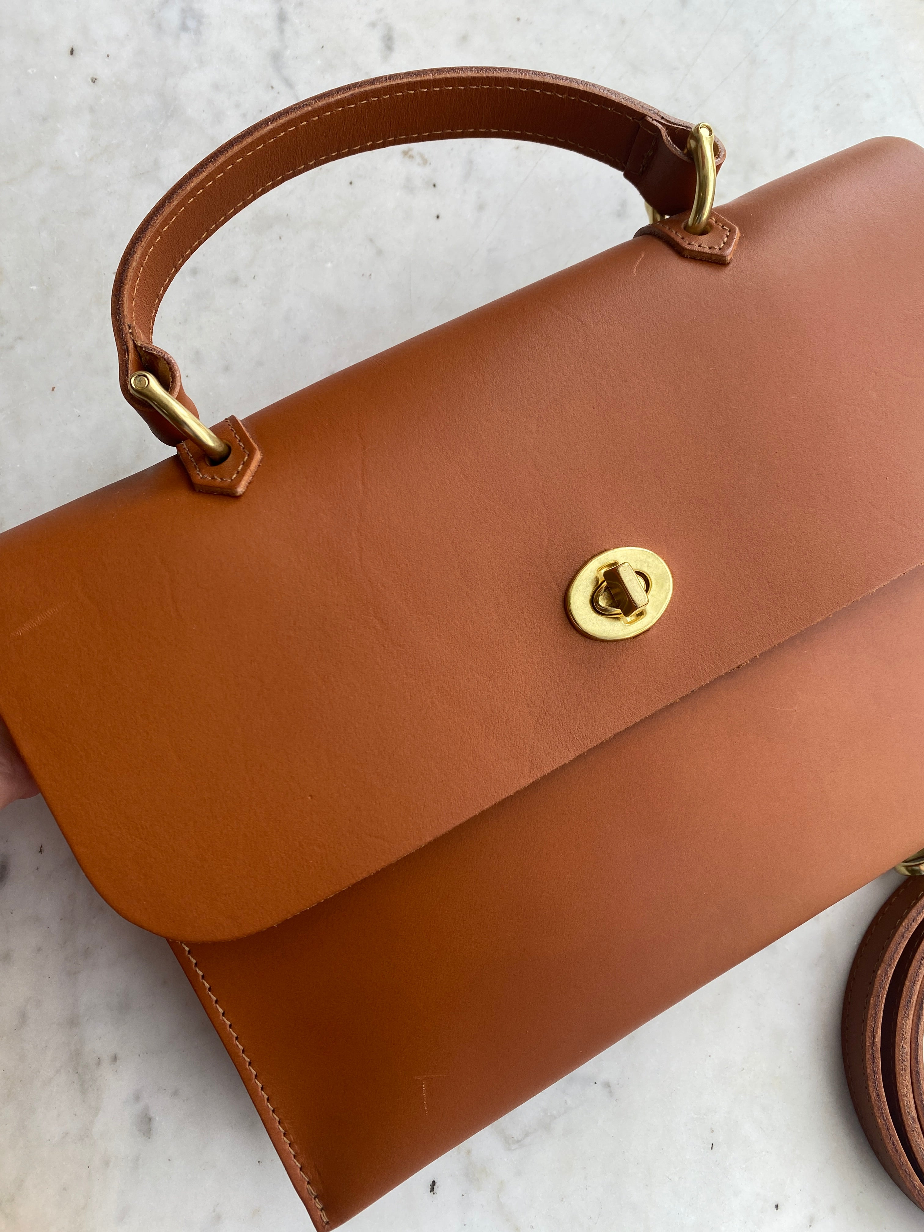 Hebe - Tan - Single Flap