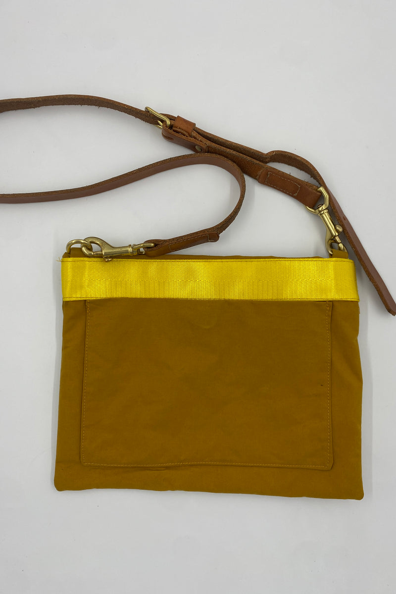 058 Small Canvas Crossbody - Musatrd