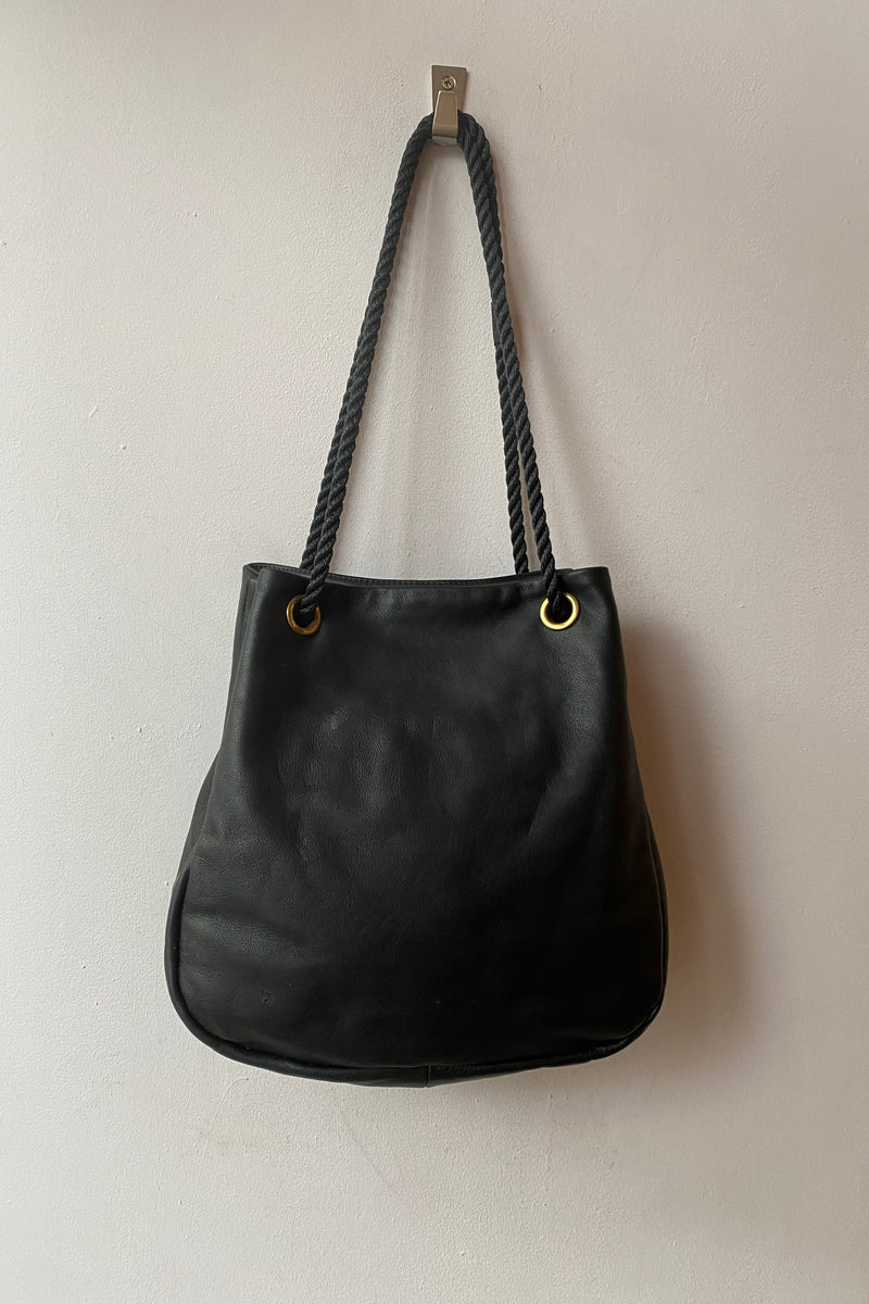 069 Grayson - Black