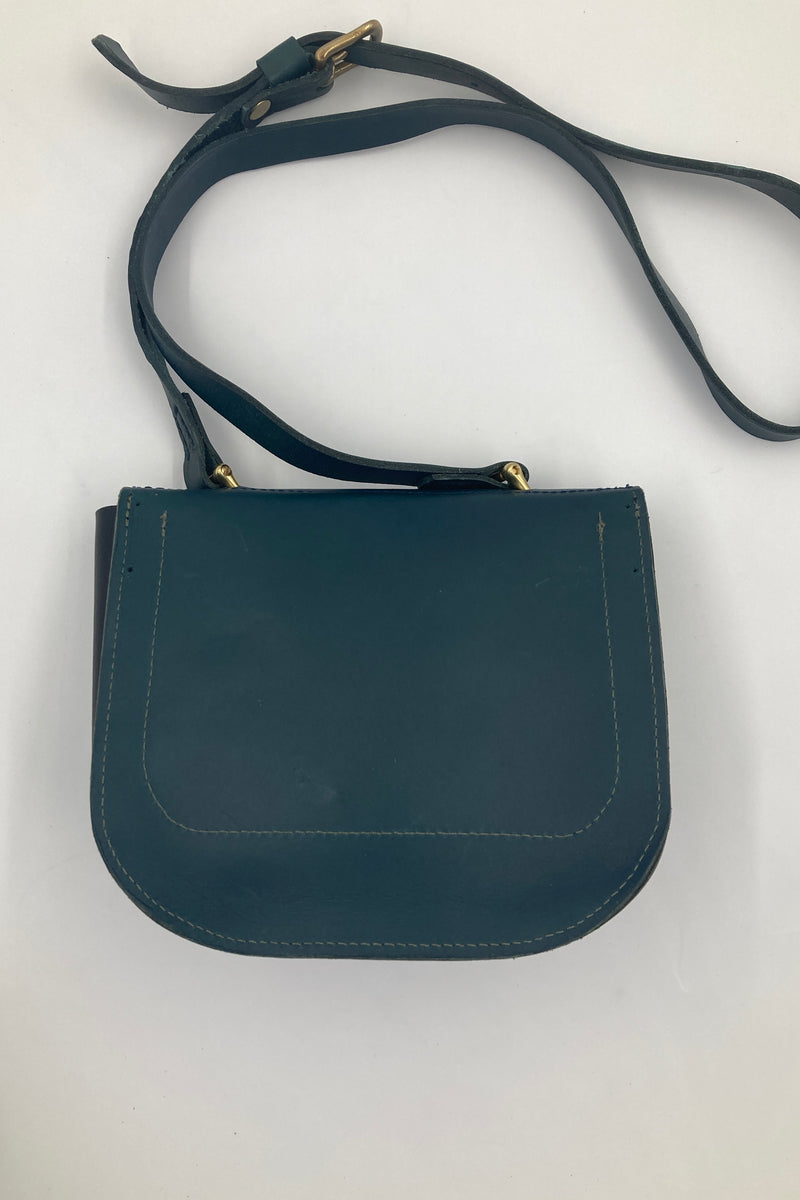 081 Febe - Black/Gozo