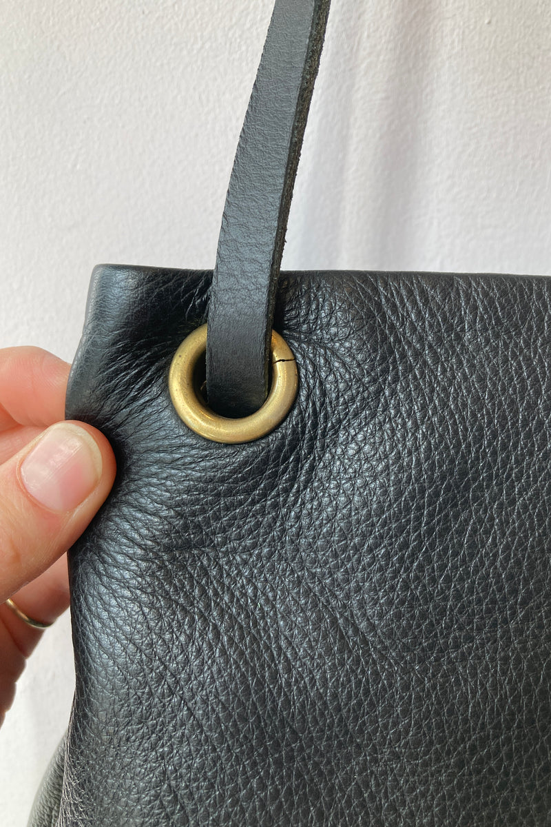 121 Grayson - Black
