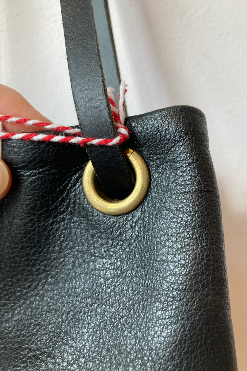 121 Grayson - Black