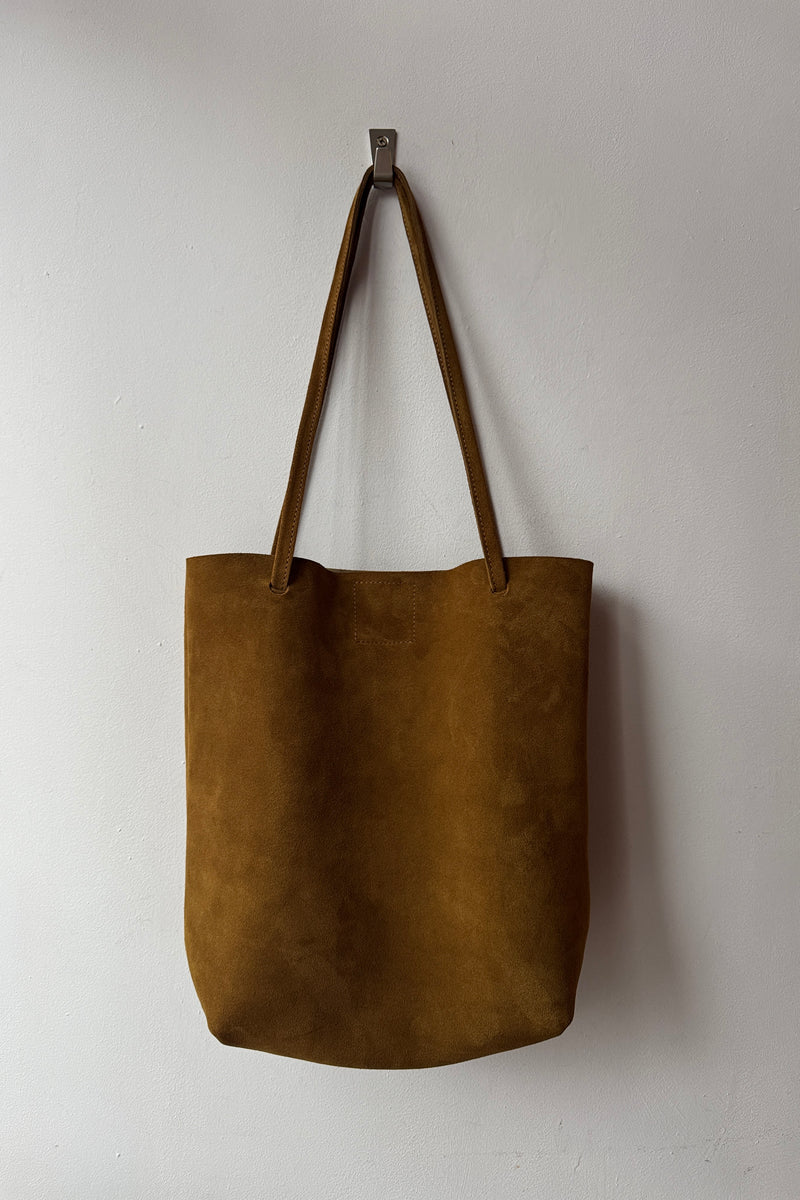 Dilly Marraca Tan Suede