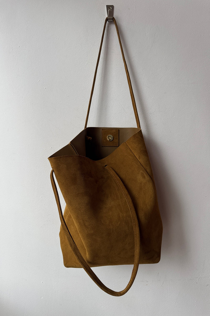 Dilly Marraca Tan Suede