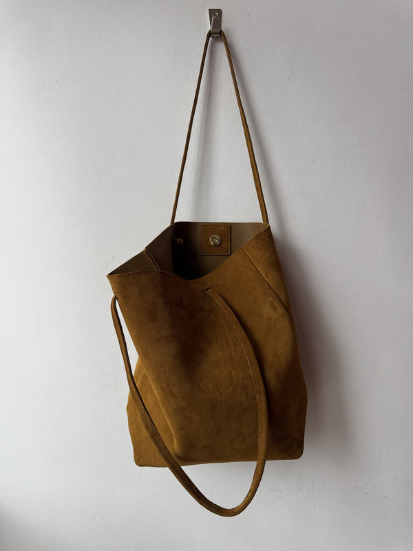Dilly Marraca Tan Suede