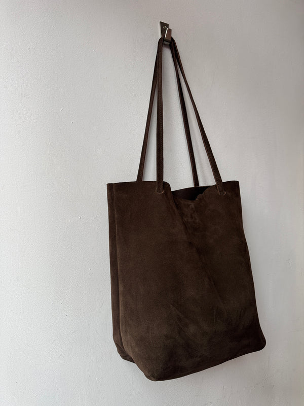 Dilly Dark Brown Suede