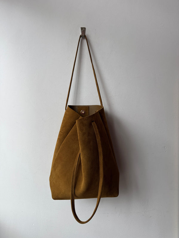 Dilly Marraca Tan Suede