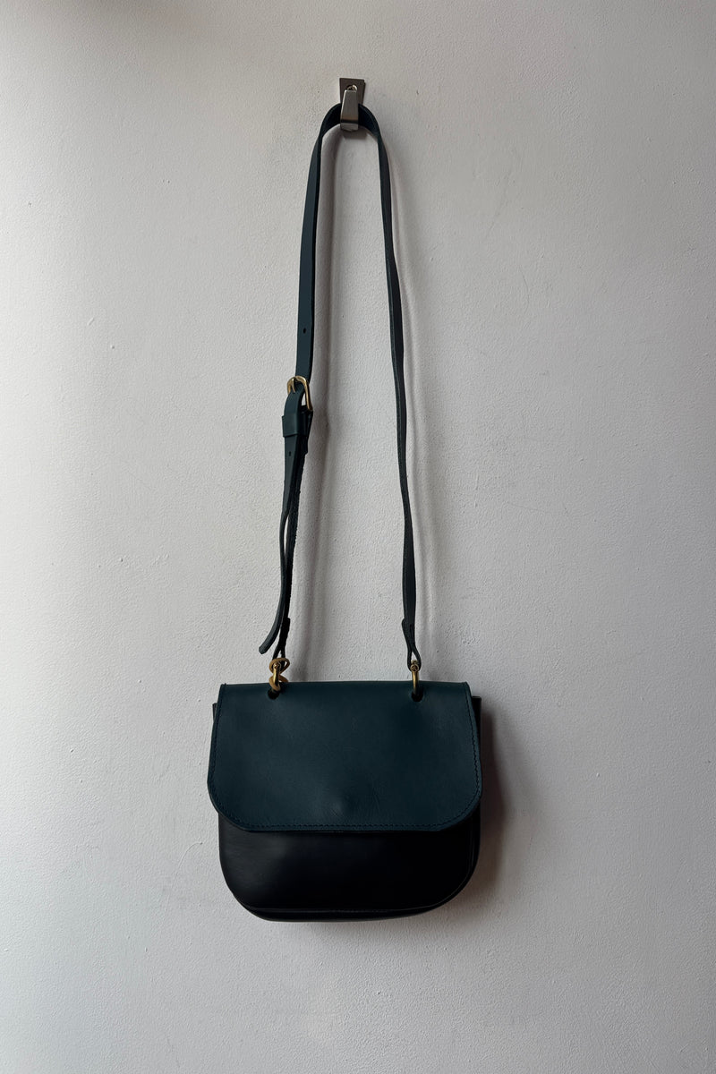 081 Febe - Black/Gozo