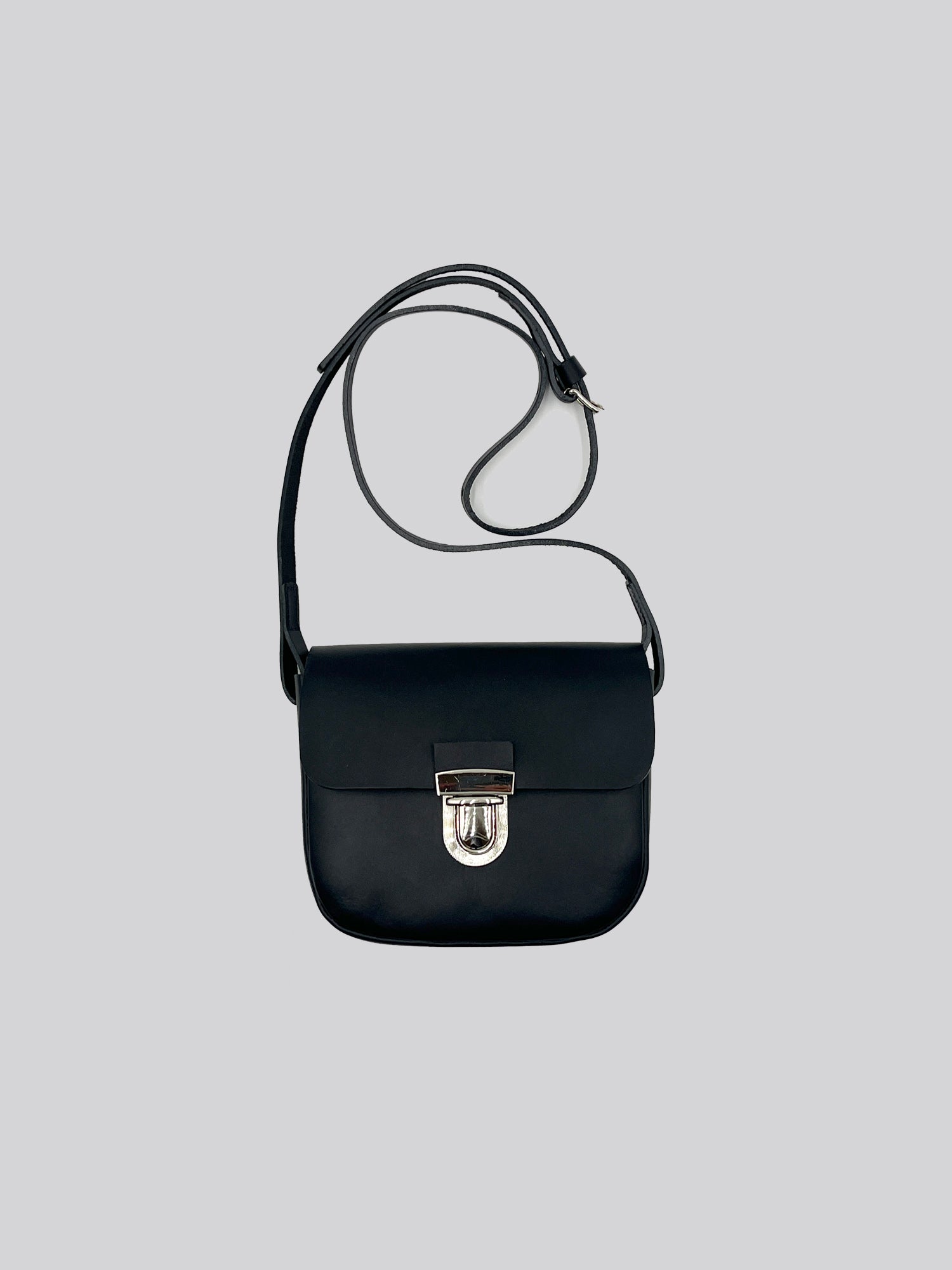 Crossbody Tuck Lock Round - Black