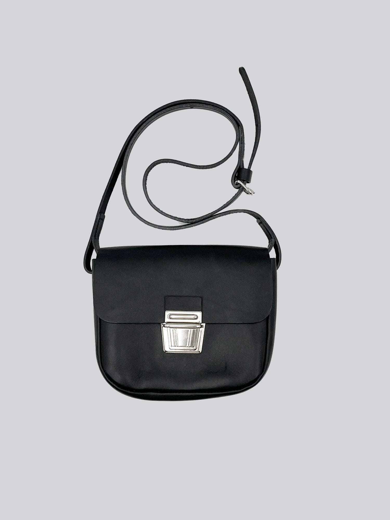 Crossbody Tuck Lock Rectangle - Black
