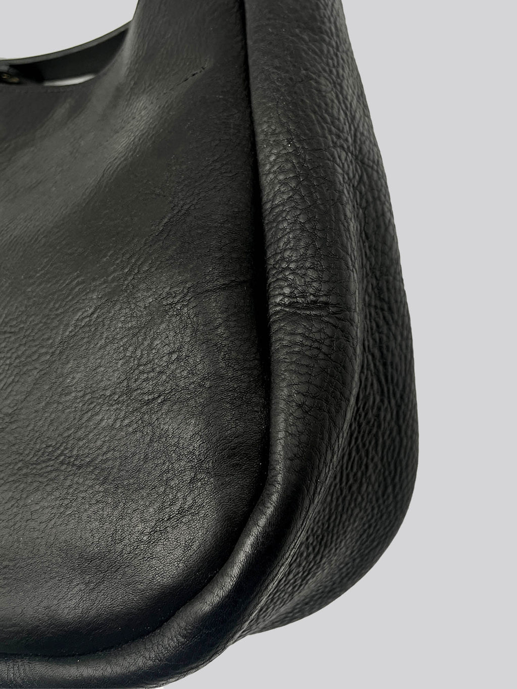 Russet - Grainy Black - Large grain side panel