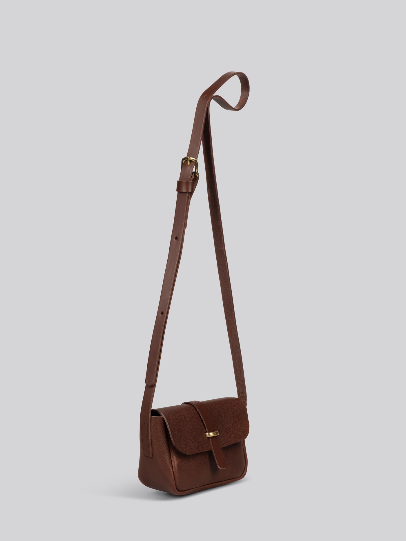 Wren - Grainy Walnut}