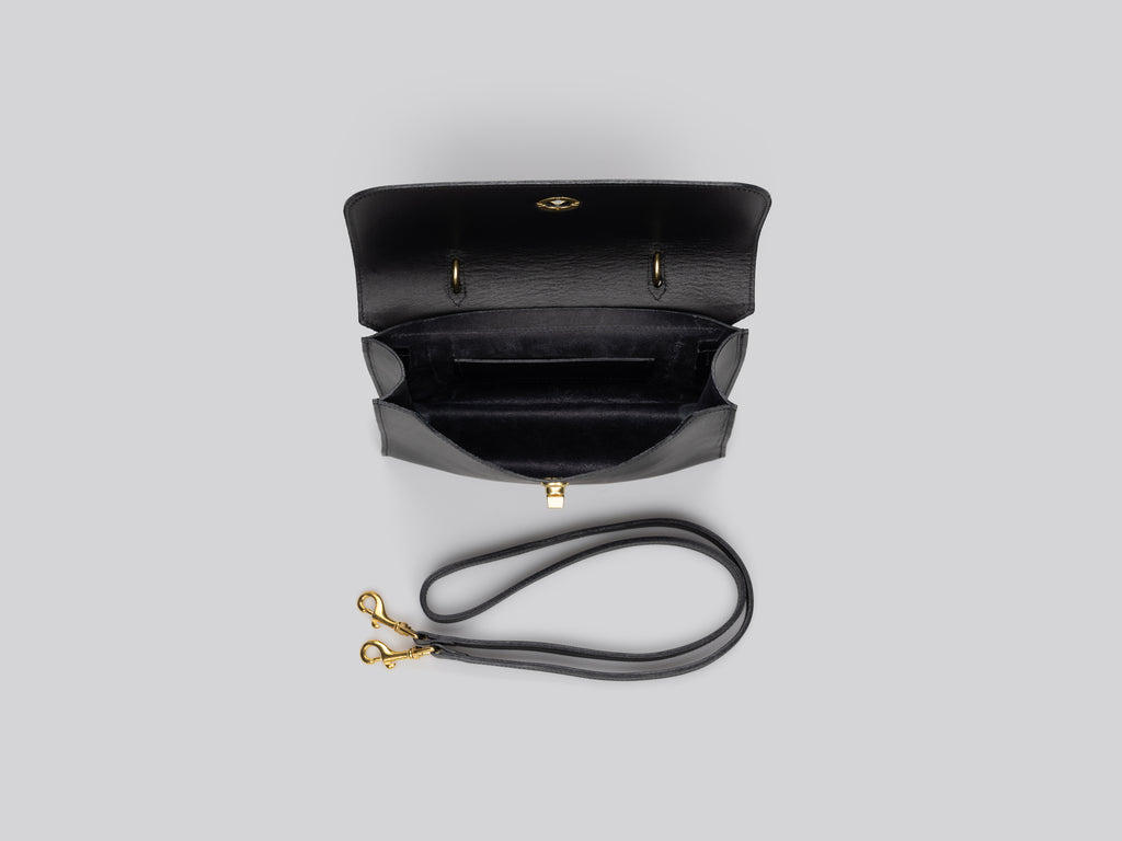 Hebe - Black