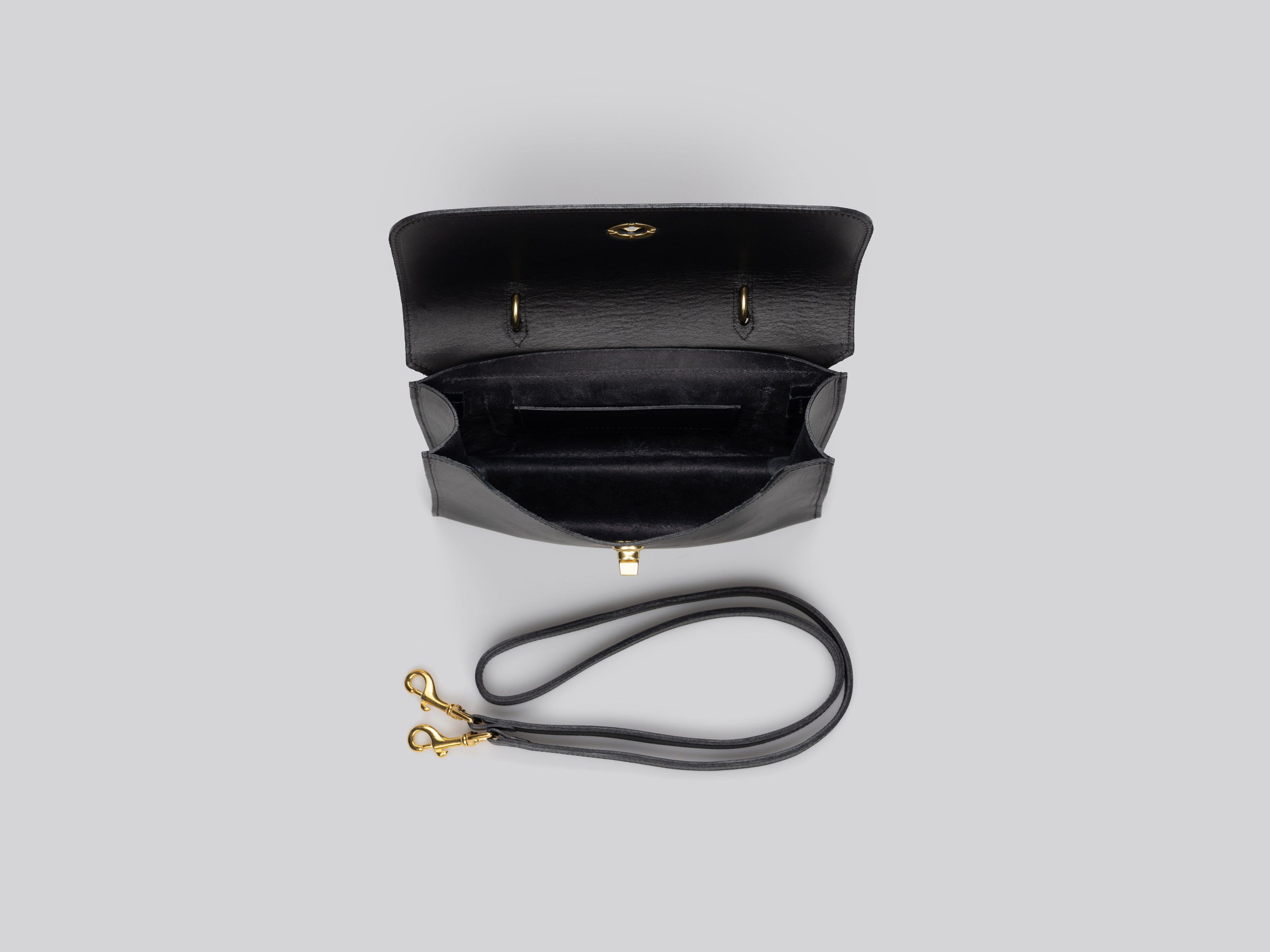 Hebe - Black