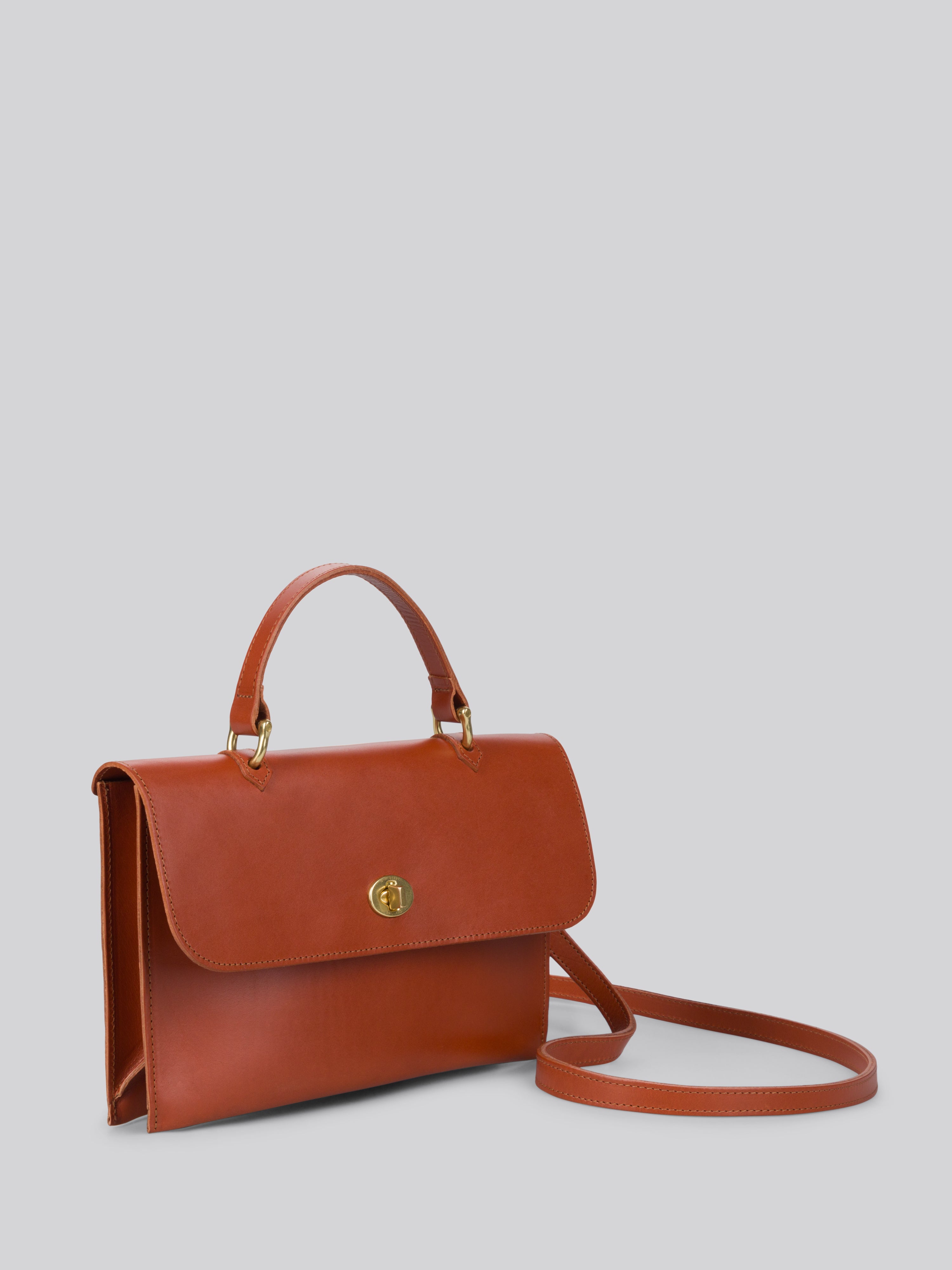 Hebe - Chestnut - Slight Scratch