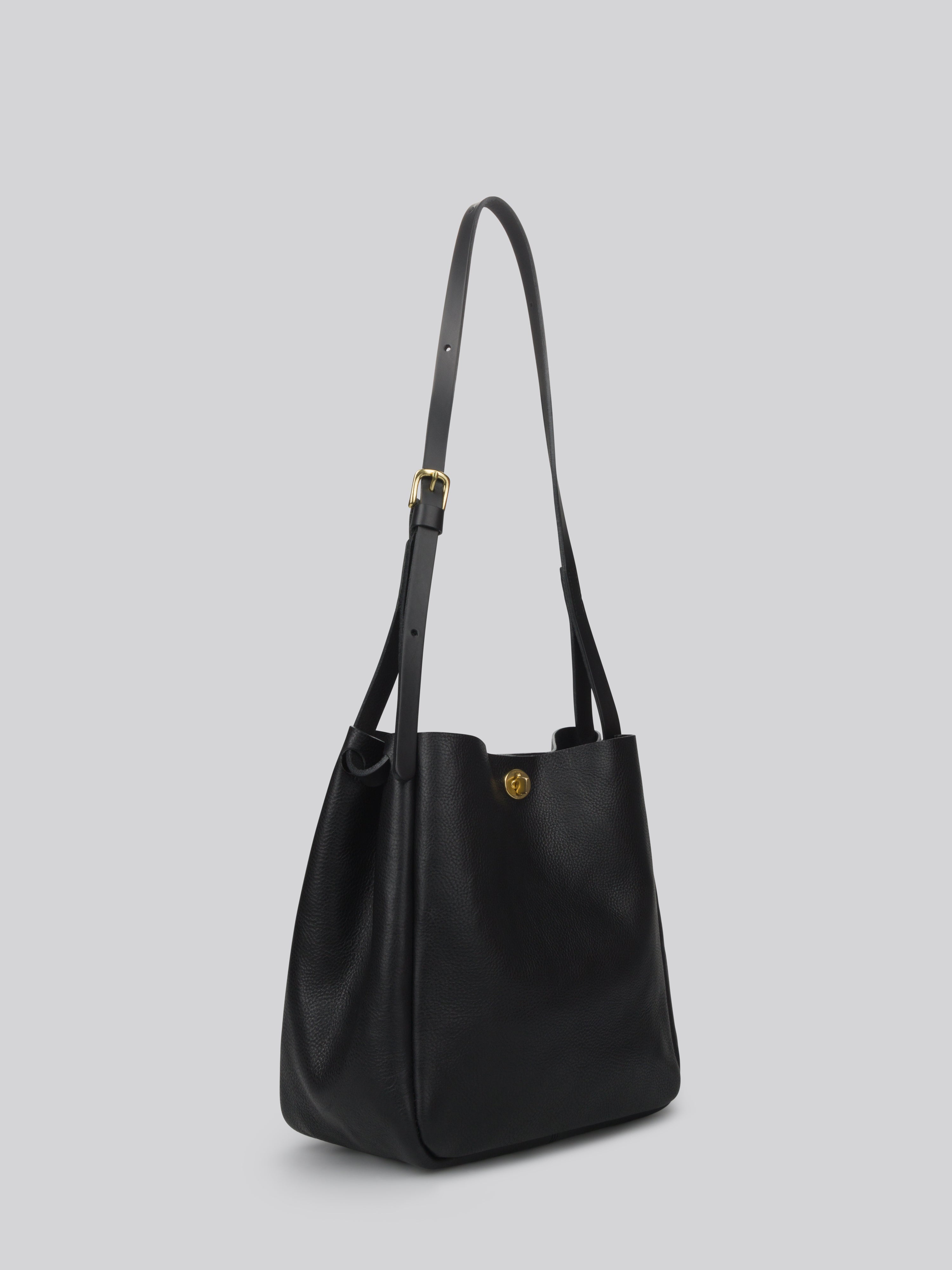 バッグ MIMI BERRY BIG BUCKET BAG MIMI BERRY BIG BUCKET BAG 【公式通販】